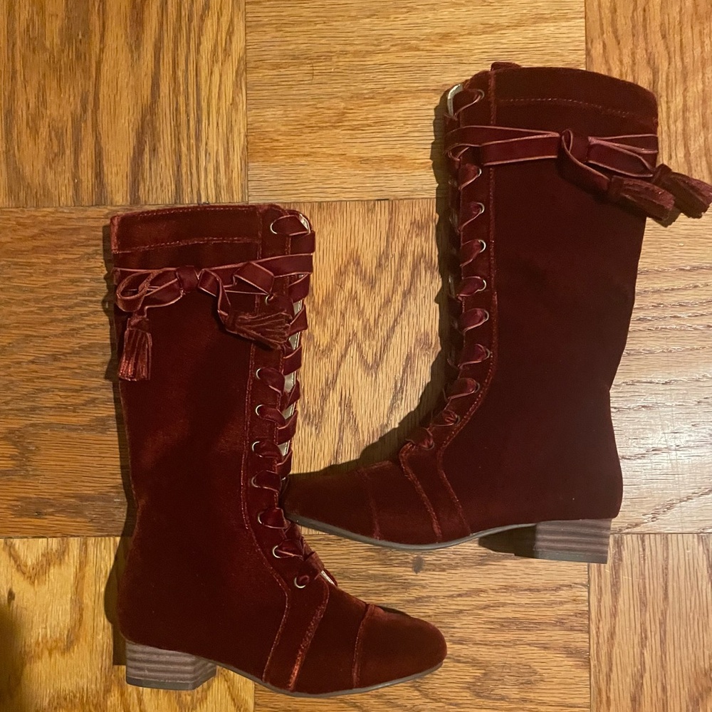 Girls boots